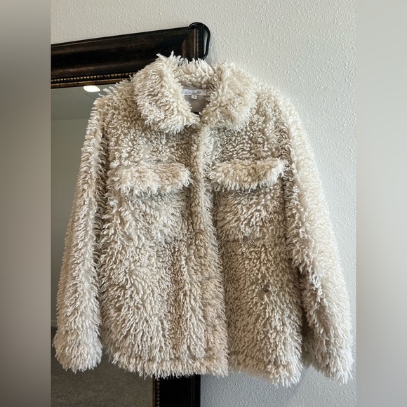 Love, Whit by Whitney Port Cream Sherpa Jacket - Picture 4 of 8